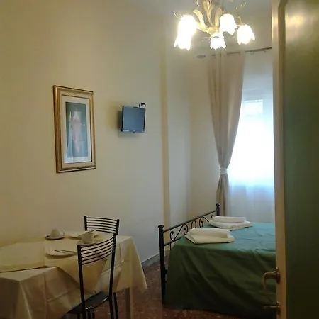 Alojamento de Acomodação e Pequeno-almoço Il Mito Di Roma